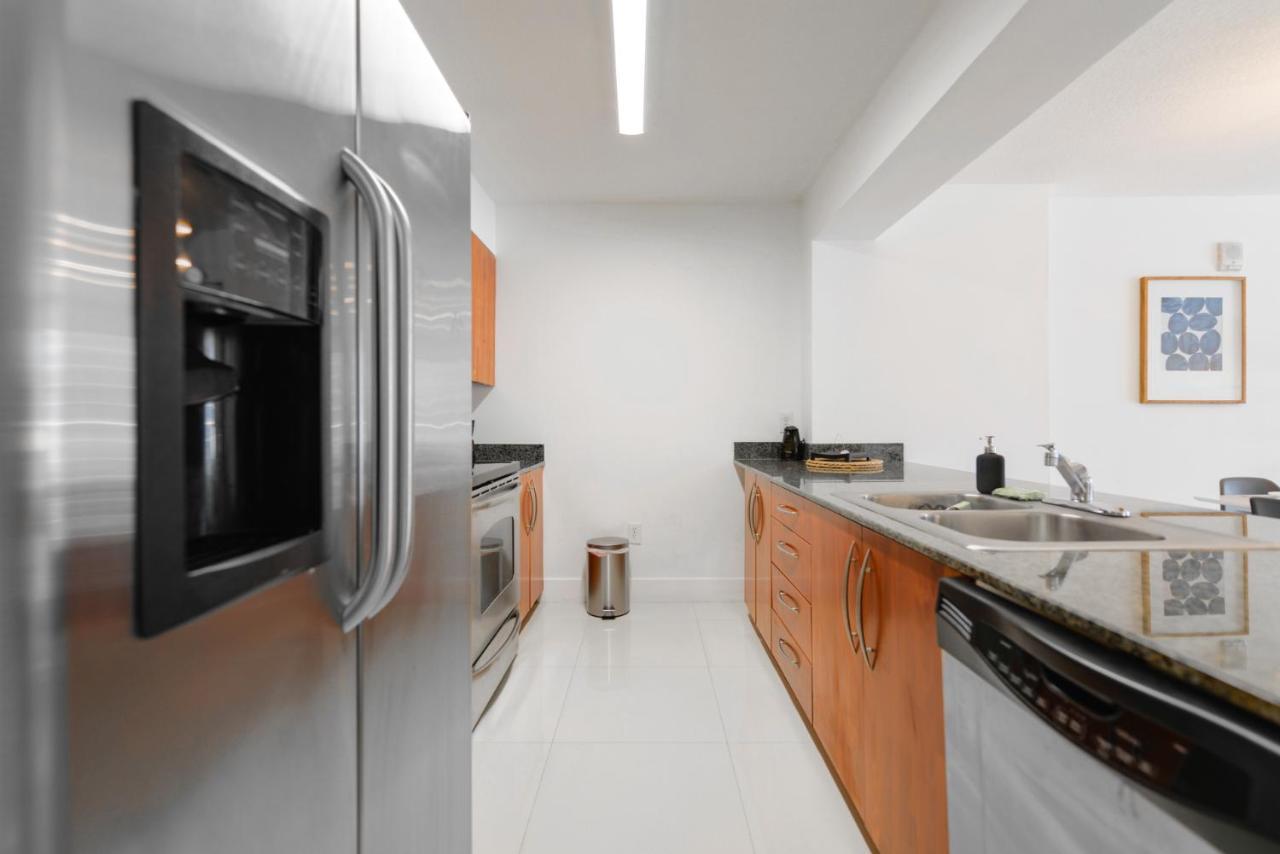 Beautiful Apartment In The Heart Of Brickell Маями Екстериор снимка