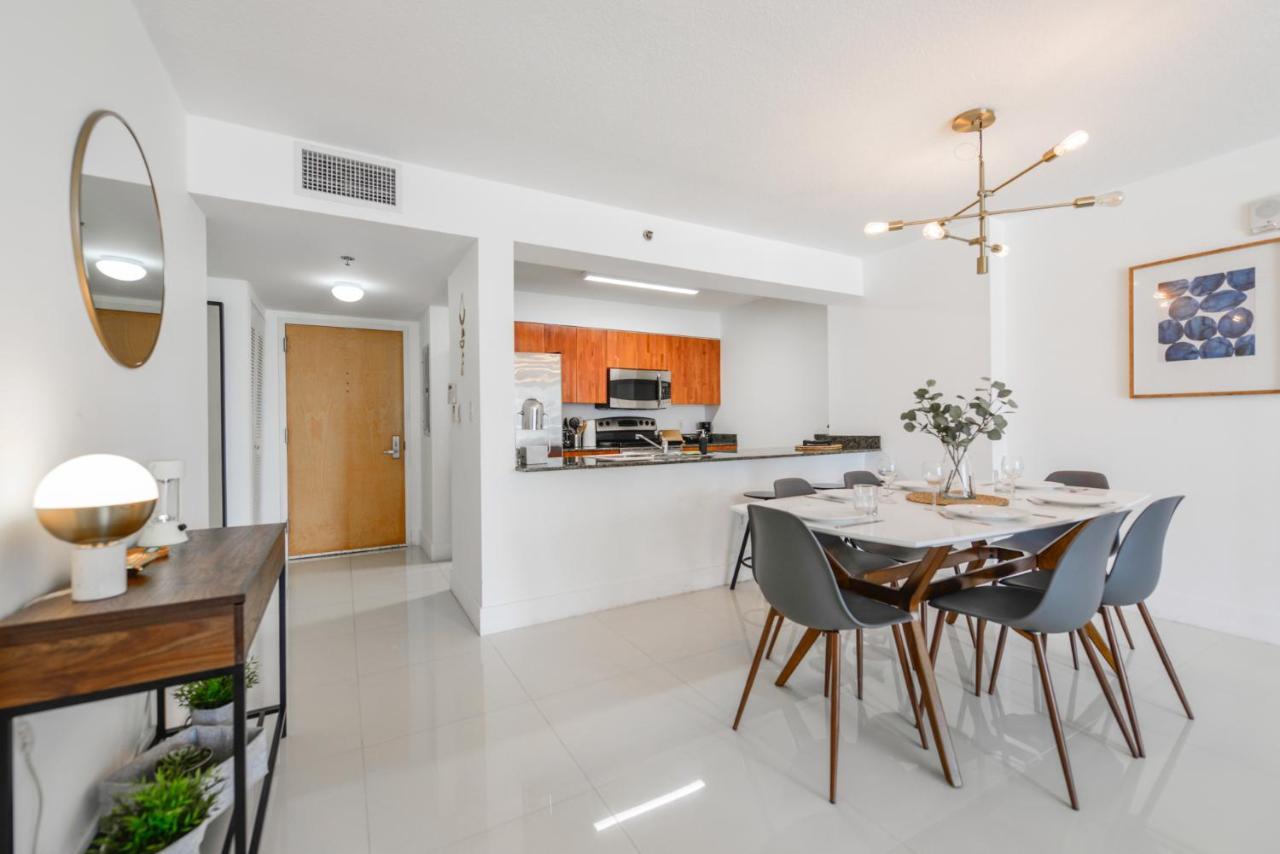 Beautiful Apartment In The Heart Of Brickell Маями Екстериор снимка