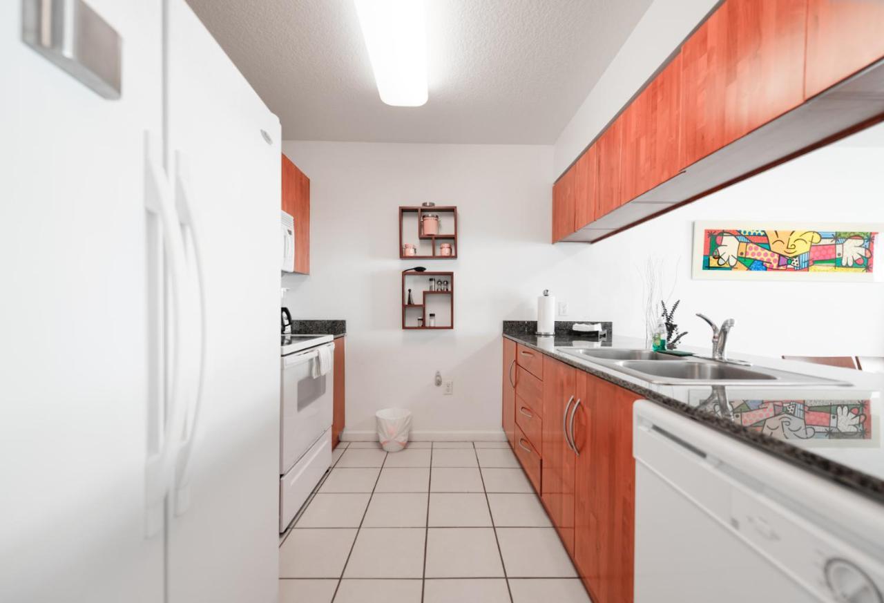 Beautiful Apartment In The Heart Of Brickell Маями Екстериор снимка