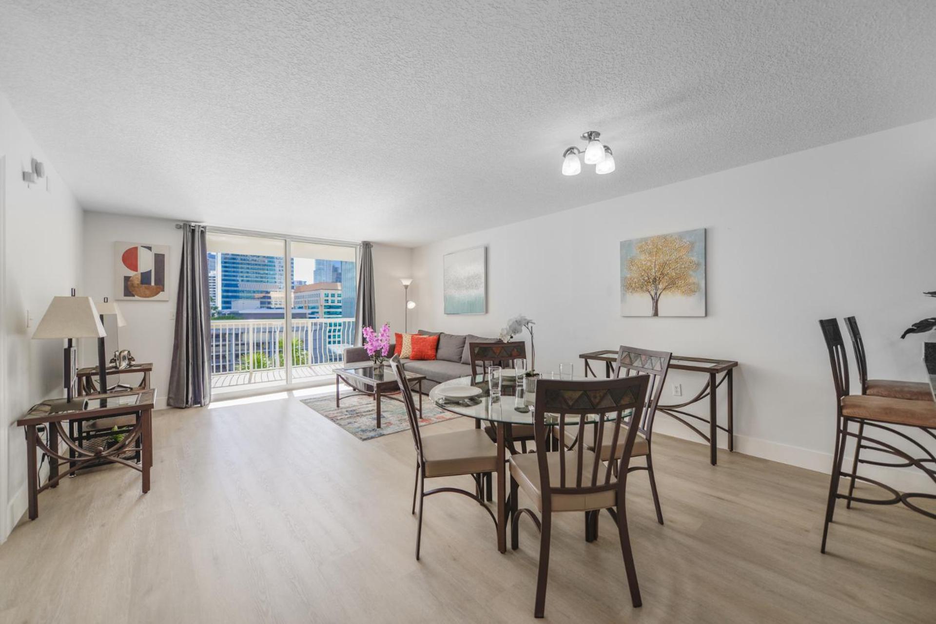 Beautiful Apartment In The Heart Of Brickell Маями Екстериор снимка