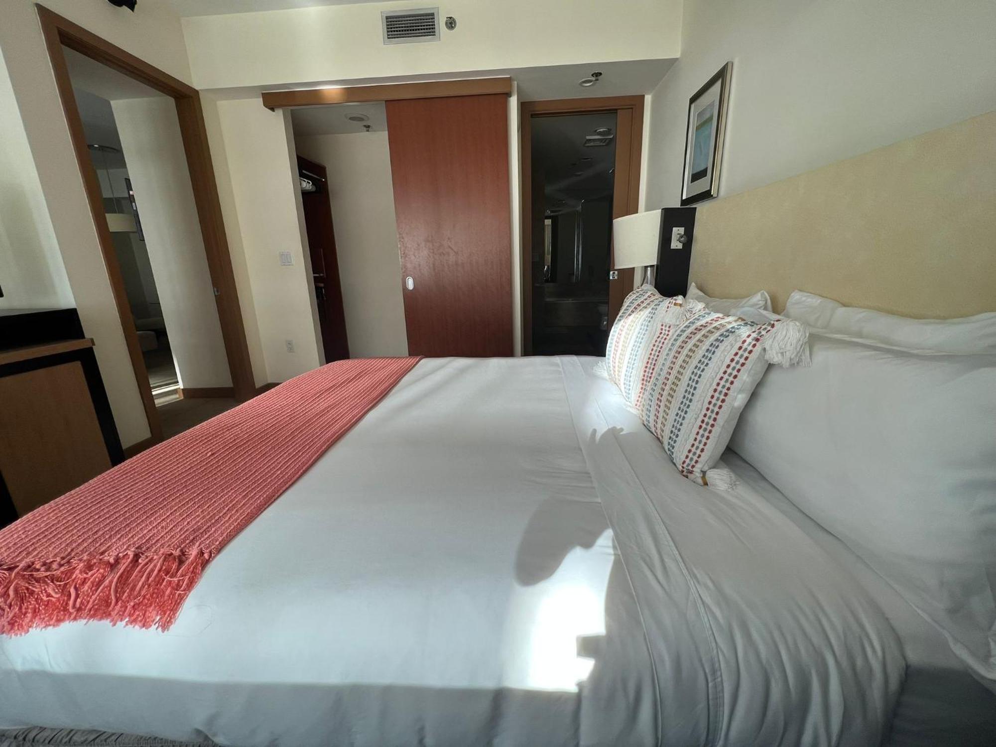 Beautiful Apartment In The Heart Of Brickell Маями Екстериор снимка